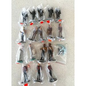 Vintage 90s Lot of 18 Star Trek Figurines and Ship Deep Space Nine Collectibles